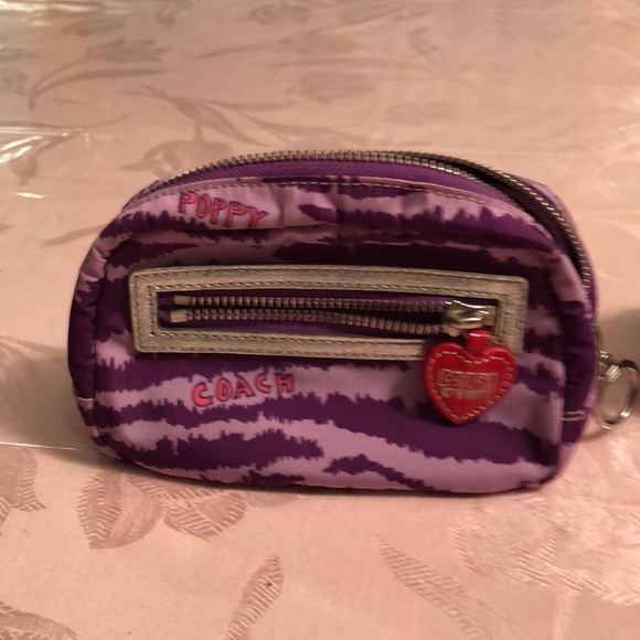 🆕🆕COACH POPPY MAKEUP BAGS TWO TONES OF PURPLE - Picture 5 of 9
